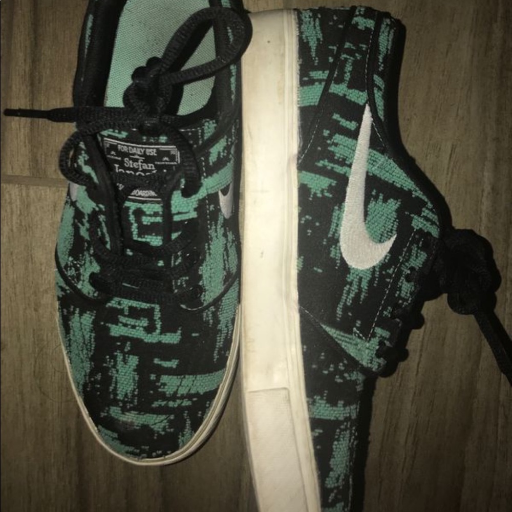 Nike kid’s